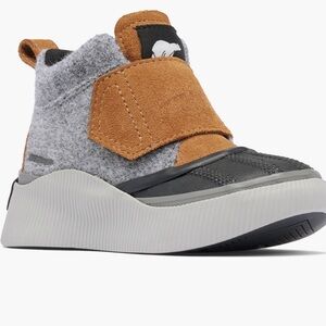 Sorel Women's Gray and Tan Boots